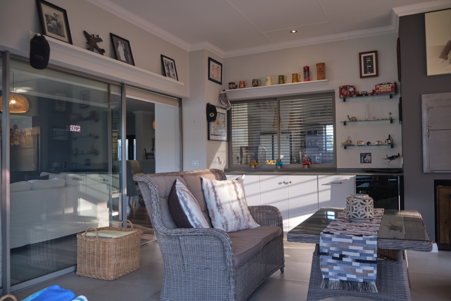 4 Bedroom Property for Sale in Earls Court Lifestyle Estate Western Cape